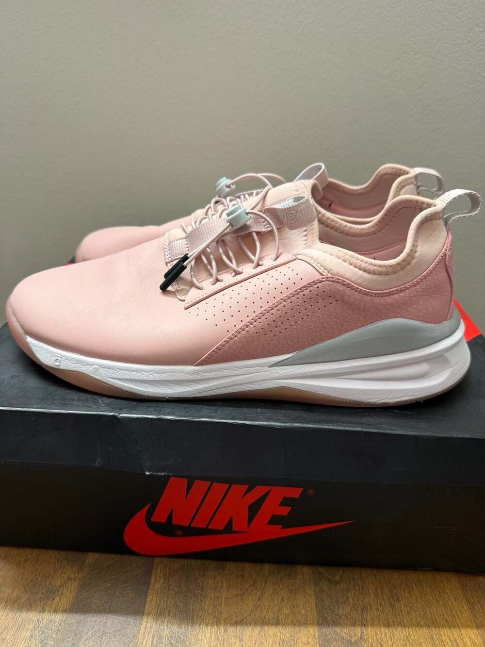 Clove Pink Up Nursing Sneakers Size 12.5W Healthcare Comfort Shoes